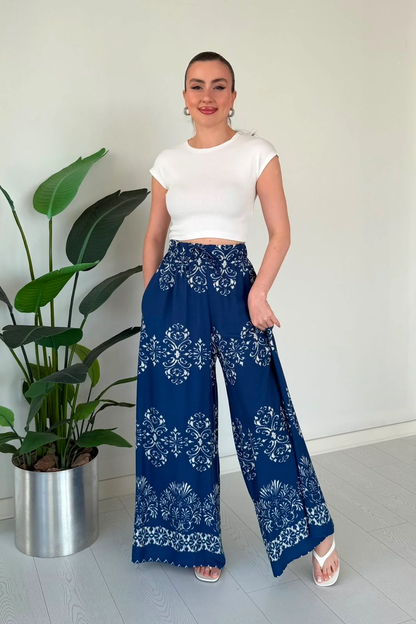 Women’s Printed Relaxed Fit Pants