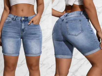 Women’s washed slim-fit jeans with pockets