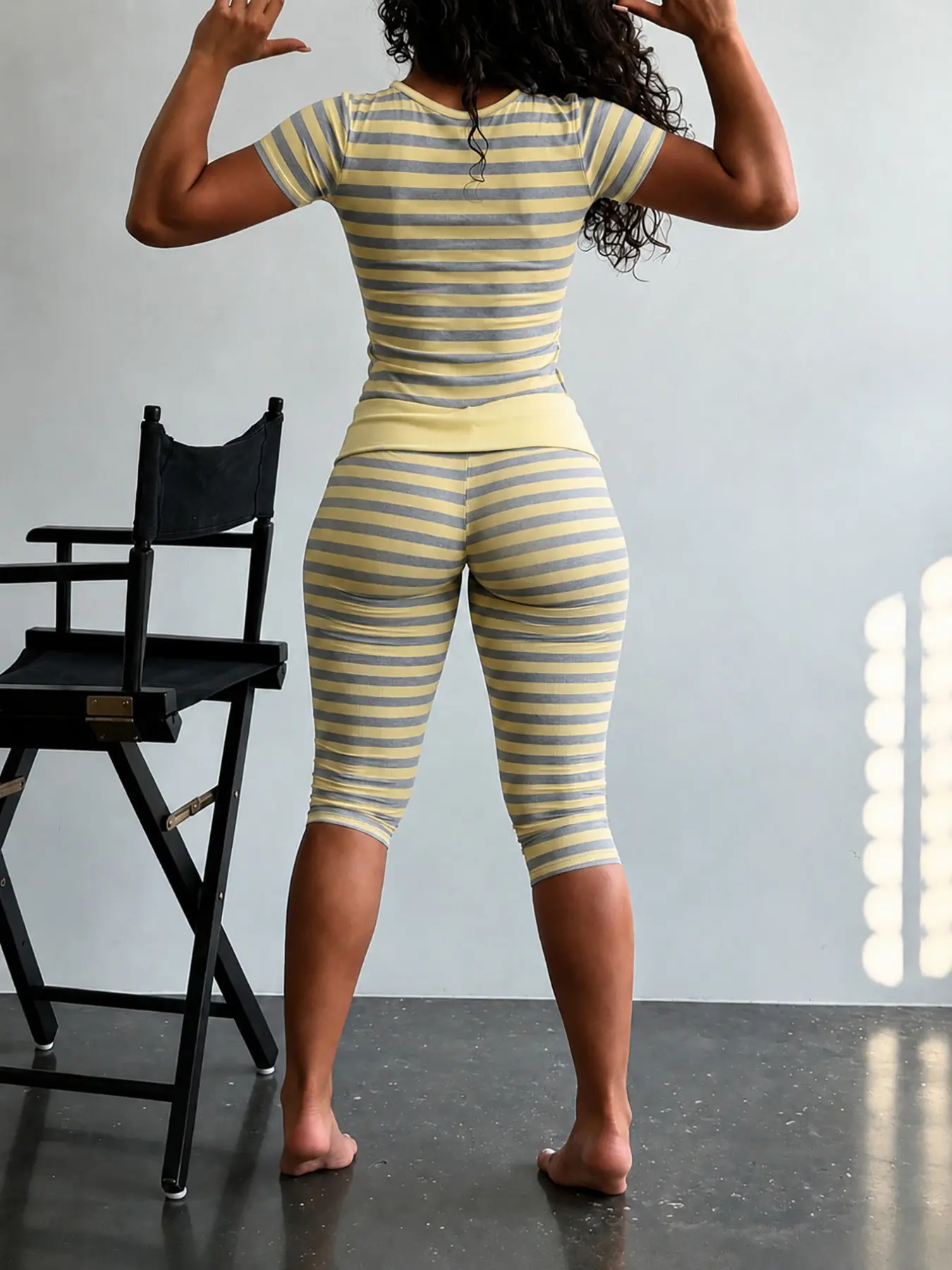 Striped 2-Piece Lounge Set – Slim Crop Top & High Waist Capri