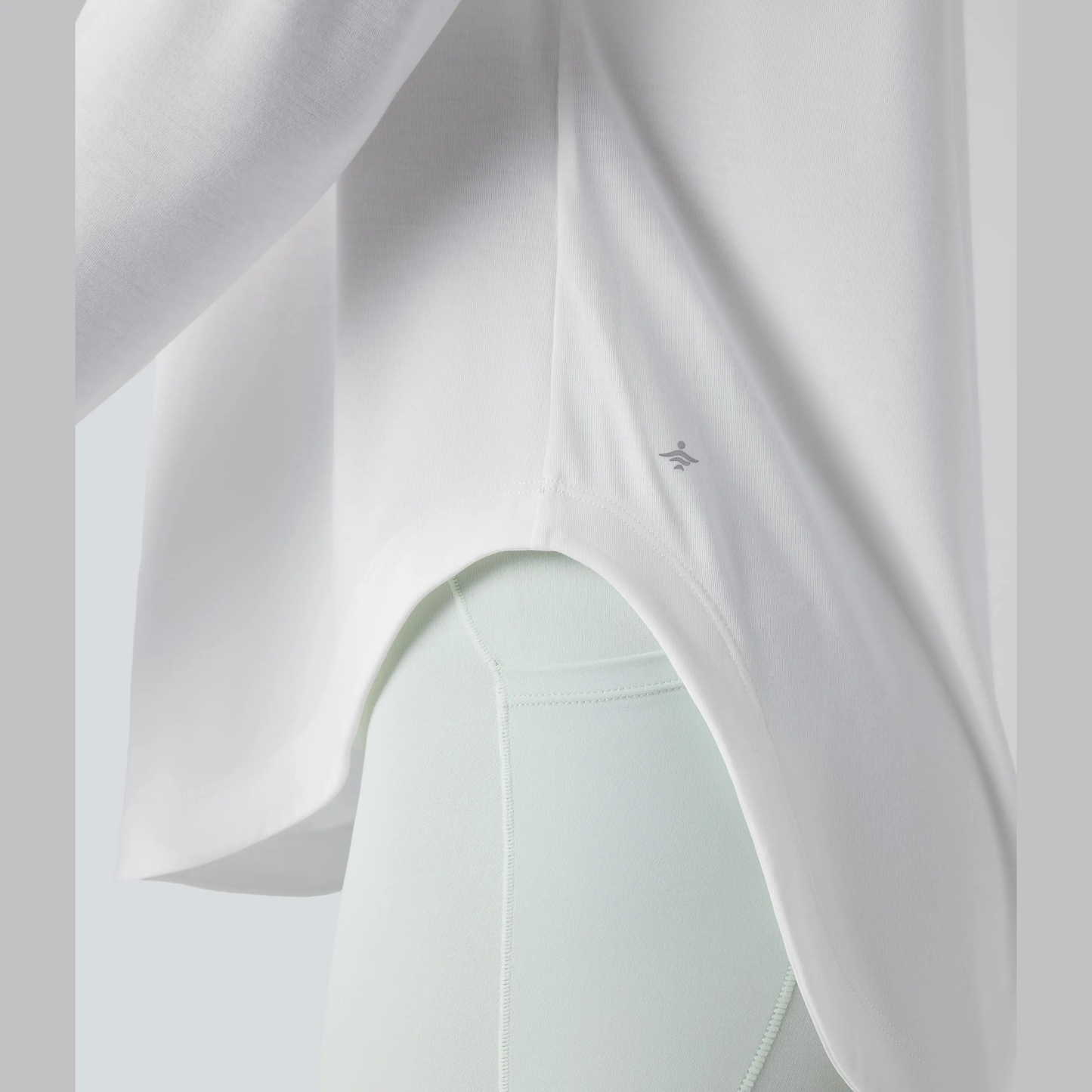 One Shoulder Long Sleeve Thumb Hole Quick Dry Yoga Top with Built-In Bra